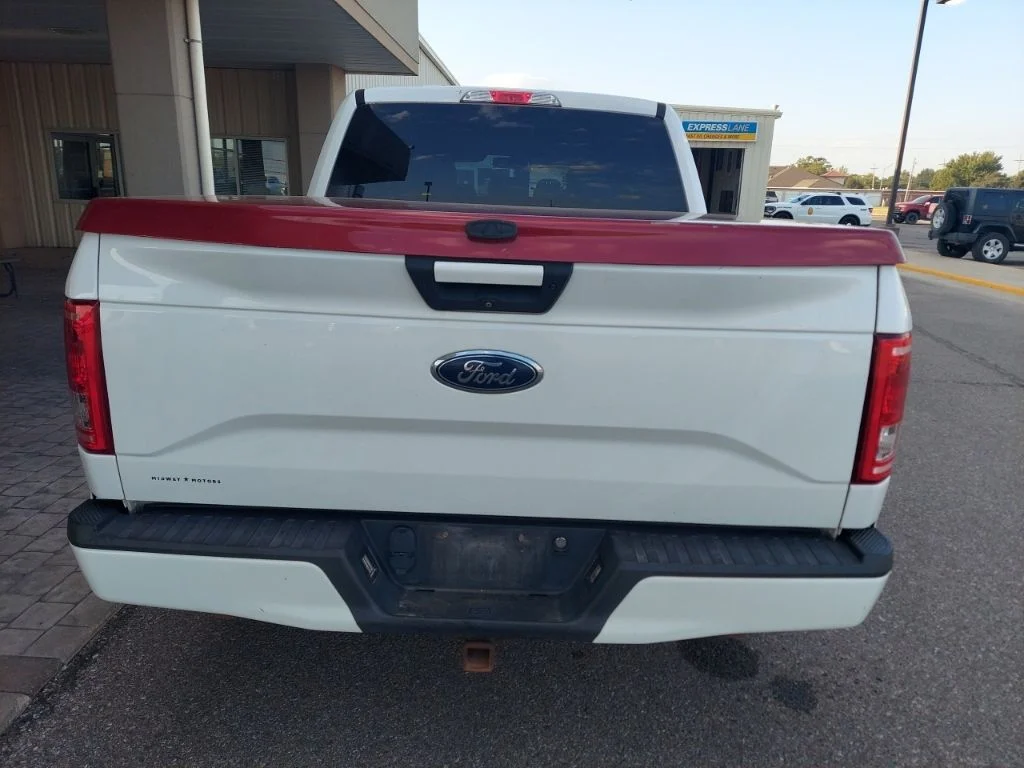 Used 2017 Oxford White Ford XLT image 6