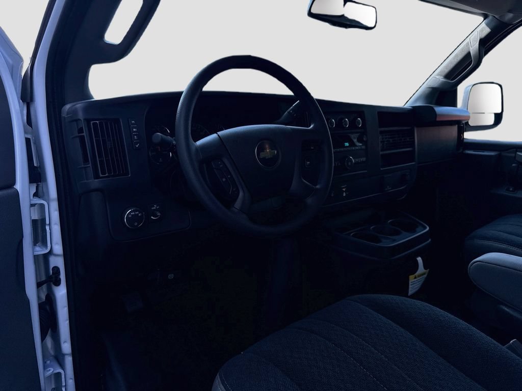 2026 Chevrolet Express Cargo Work Van - Photo 9
