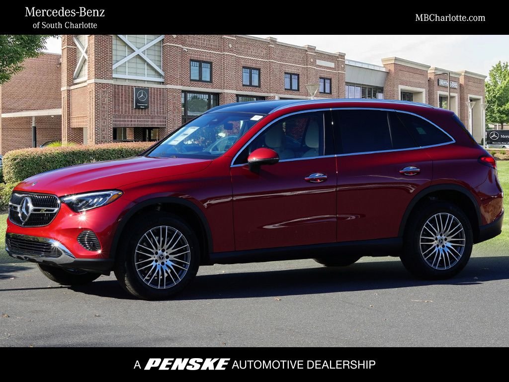 Used 2026 Patagonia Red Metallic Mercedes-Benz GLC 300 image 1