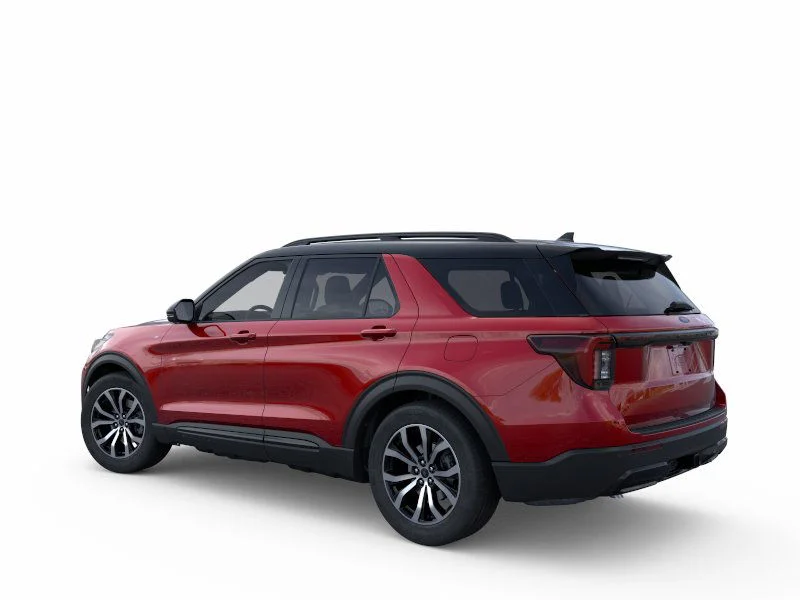 New 2025 Rapid Red Metallic Tinted Clearcoat Ford ST-Line image 4