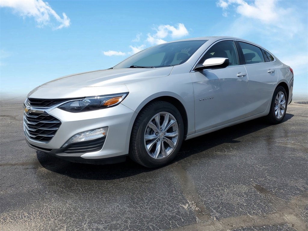 Used 2019 Chevrolet Malibu 1LT with VIN 1G1ZD5ST9KF173332 for sale in Muskegon, MI