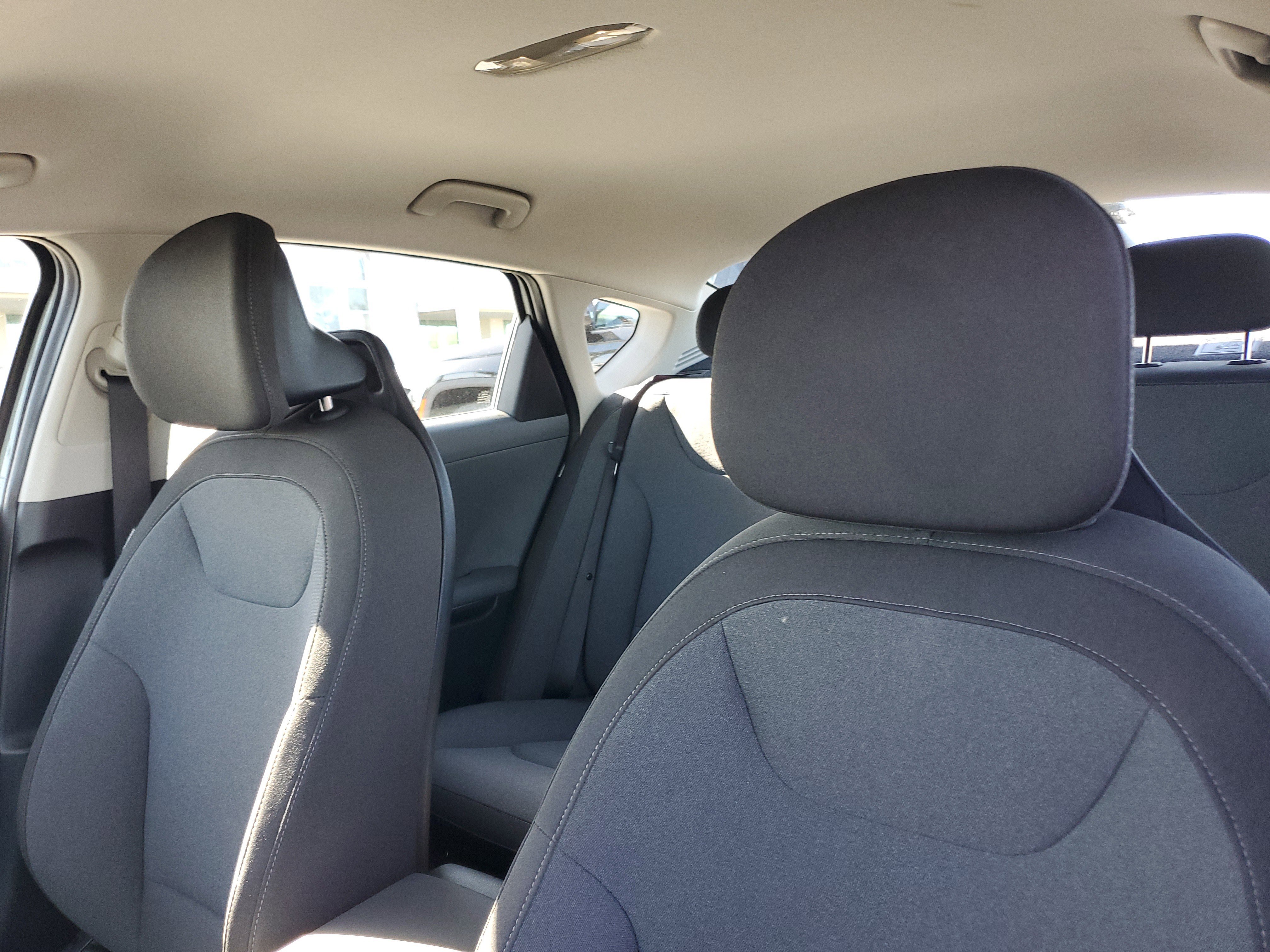 Used 2025 Blue Kia LXS image 10