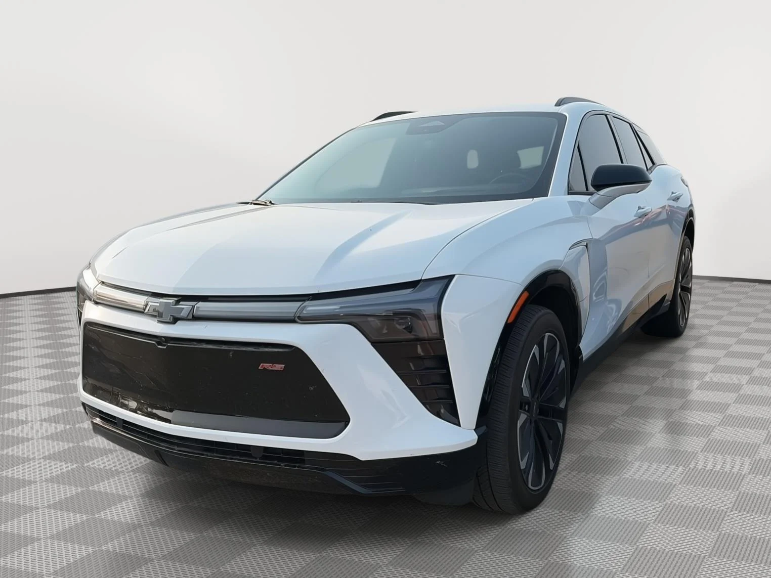 Used 2024 Summit White Chevrolet RS image 2
