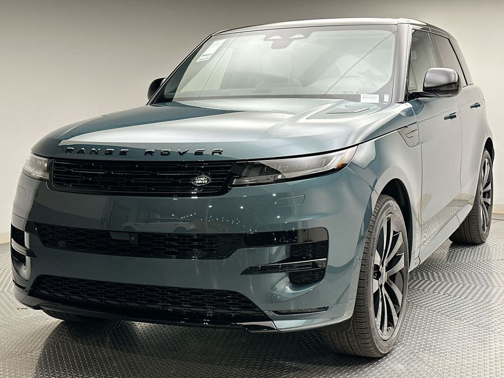 New 2026 Giola Green Metallic Land Rover Dynamic SE image 1