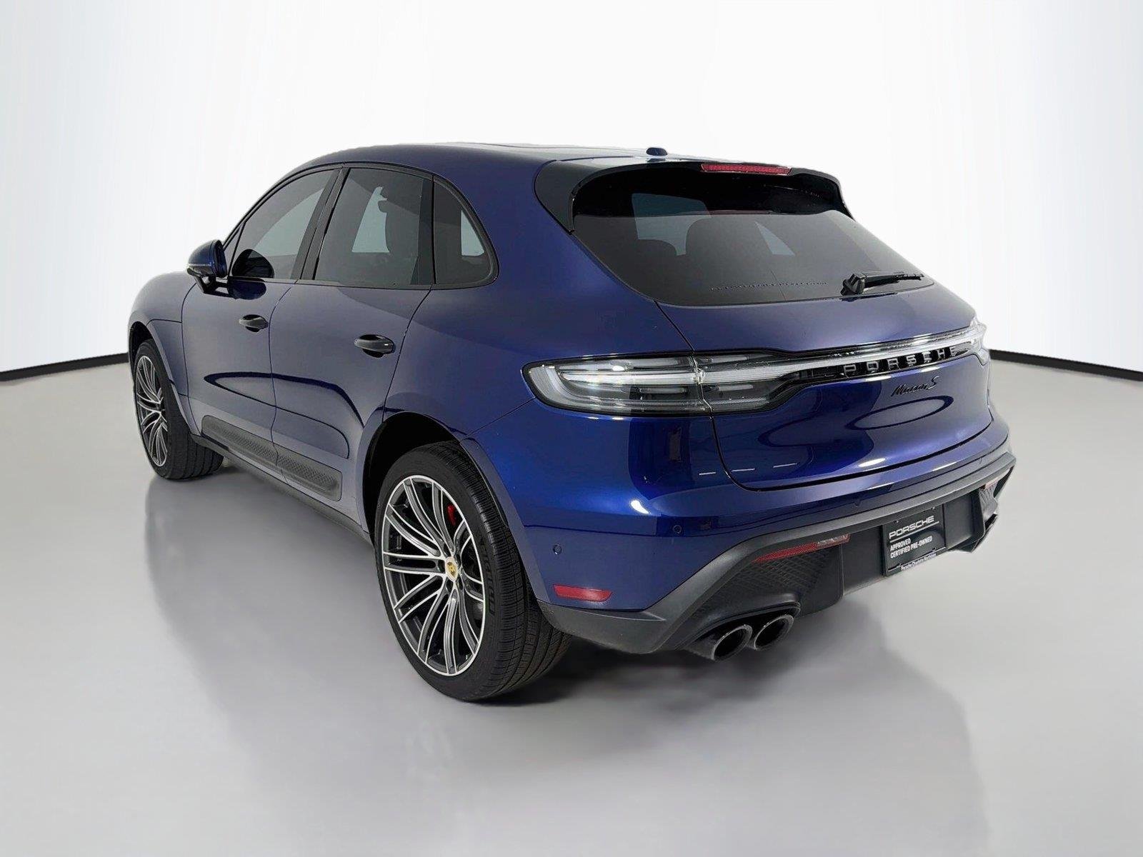 Used 2023 Gentian Blue Metallic Porsche S image 3