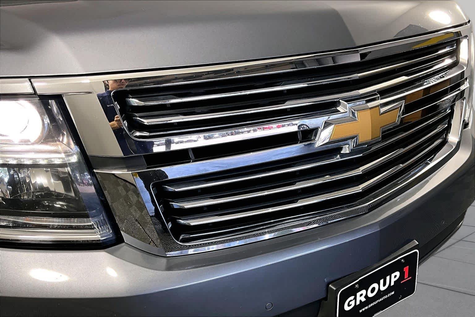 Used 2020 Satin Steel Metallic Chevrolet Premier image 29
