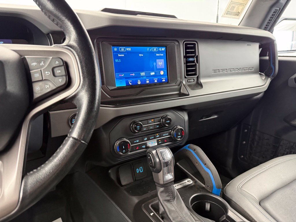 2022 Ford Bronco 4-Door Black Diamond - Photo 6