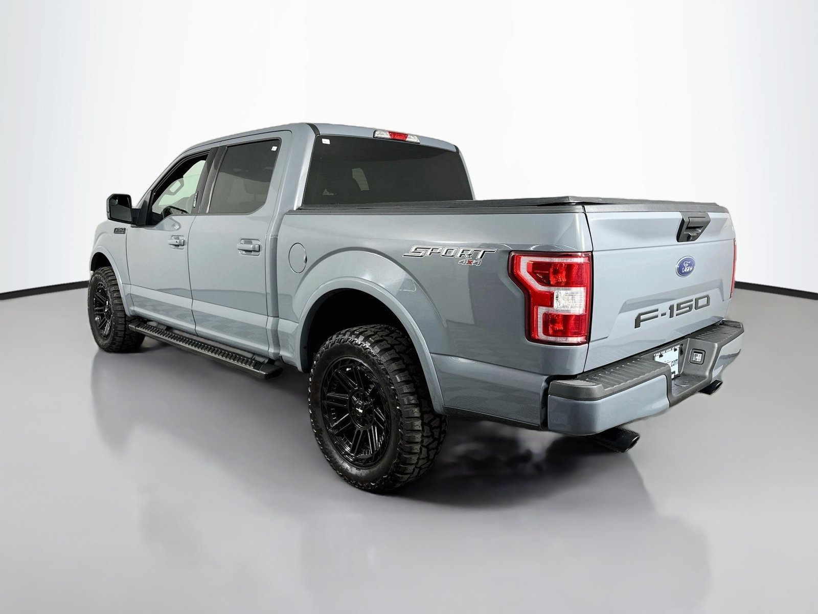 Used 2020 Gray Metallic Ford XLT image 5