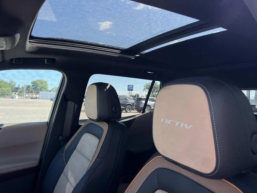 New 2027 Polar White Tricoat Chevrolet ACTIV image 13