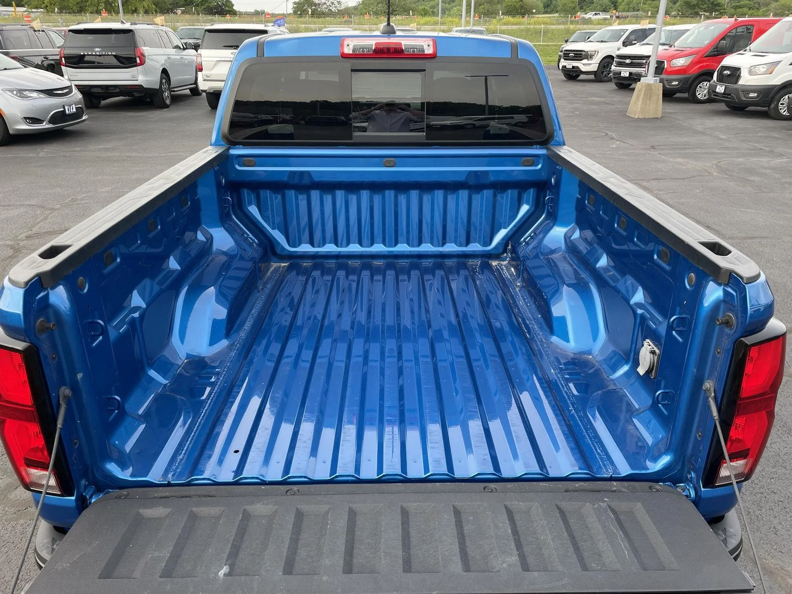 Used 2023 Glacier Blue Metallic Chevrolet 4WD Z71 image 6