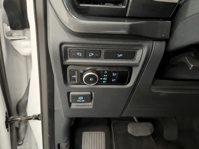 Used 2023 White Ford XLT image 29