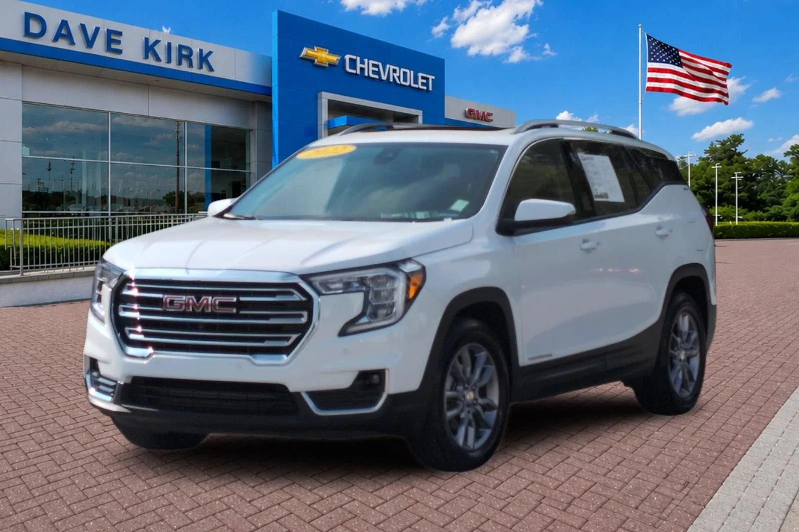 Used 2022 SUMMIT WHITE GMC SLT image 7