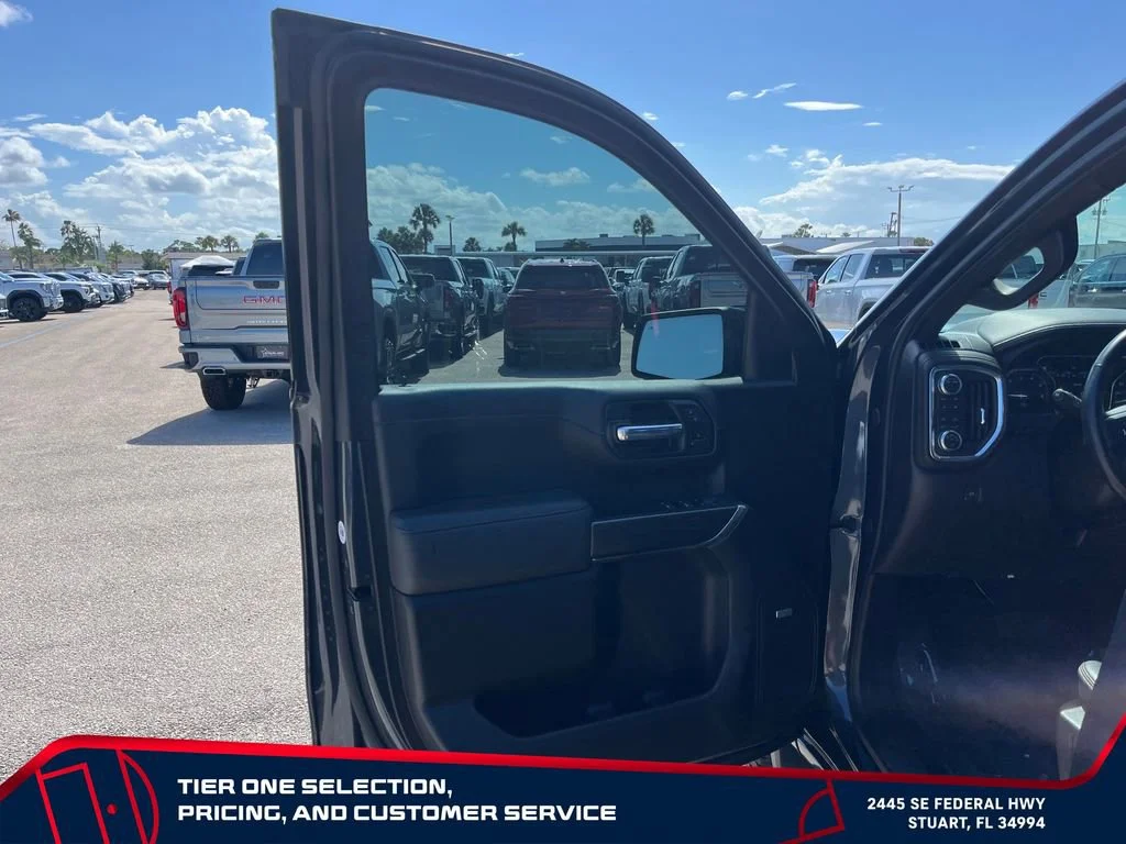 Used 2021 DARK SKY METALLIC GMC AT4 image 12