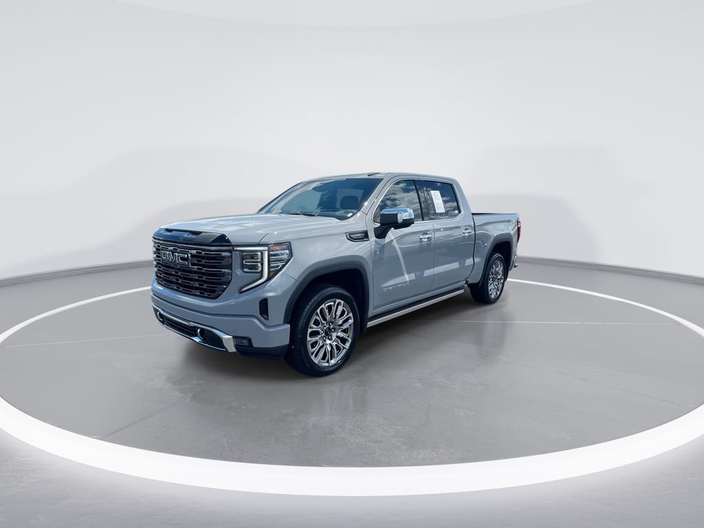 Used 2025 Gray GMC Denali Ultimate image 4