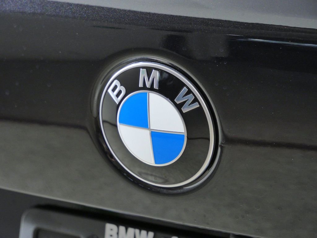 New 2026 Black Sapphire Metallic BMW M60i image 11