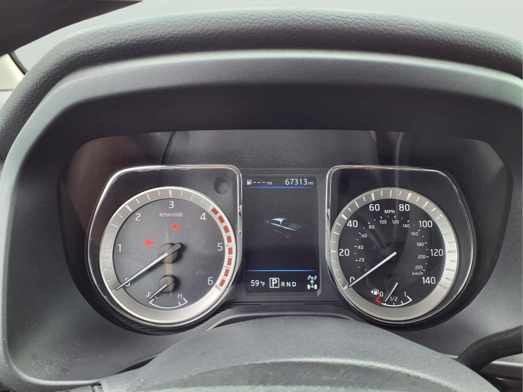 Used 2019 Silver Nissan S Diesel image 17