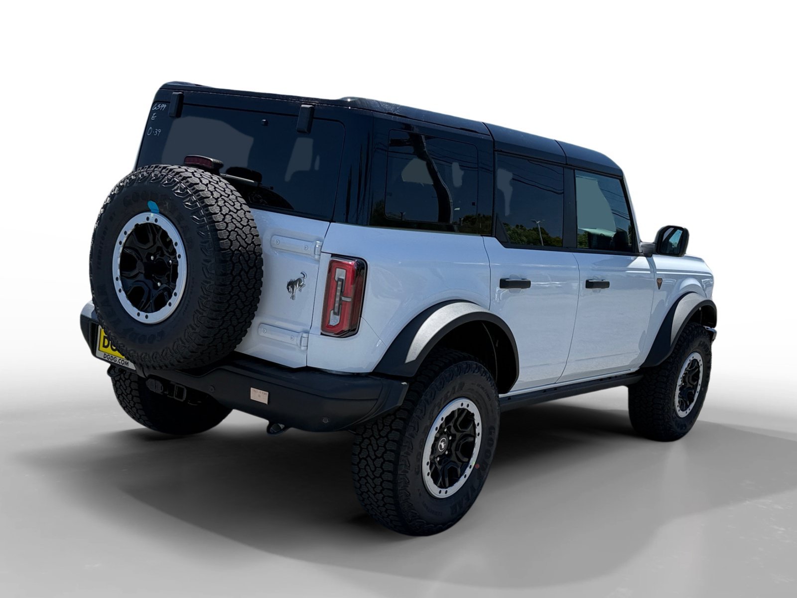 New 2026 OXFORD WHITE Ford Badlands image 5