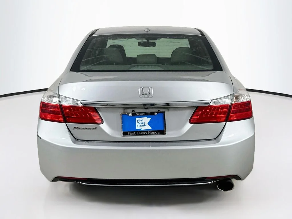 Used 2014 Silver Honda EX-L image 6