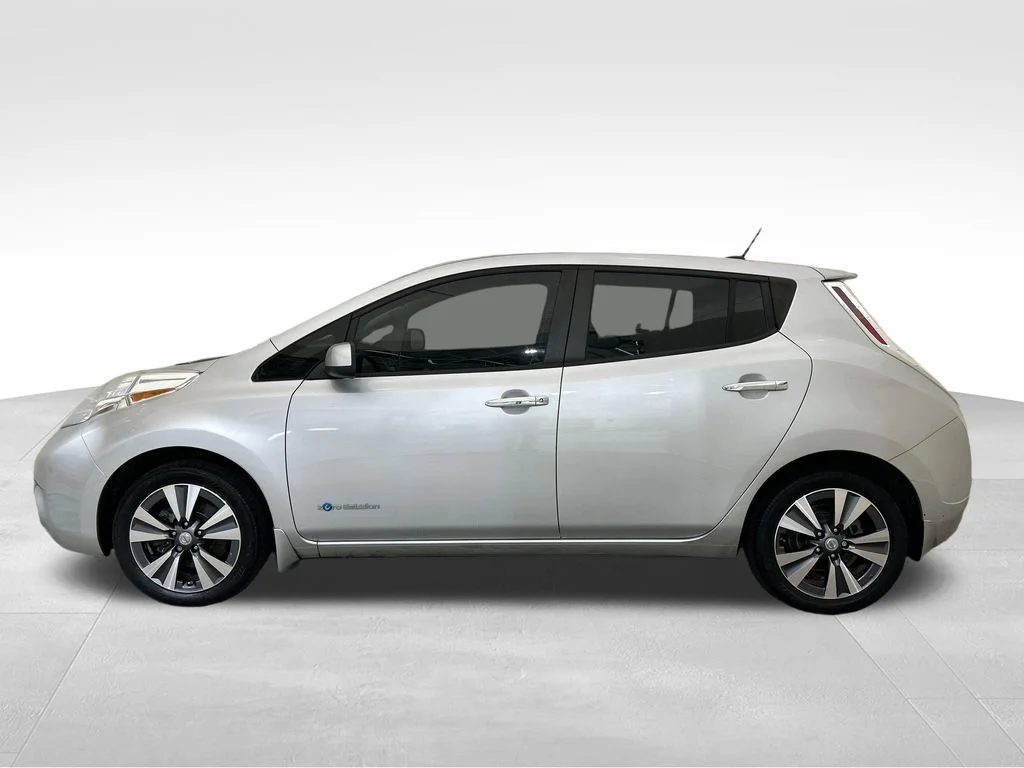 Used 2015 Nissan LEAF SV with VIN 1N4AZ0CP5FC325064 for sale in Chesapeake, VA
