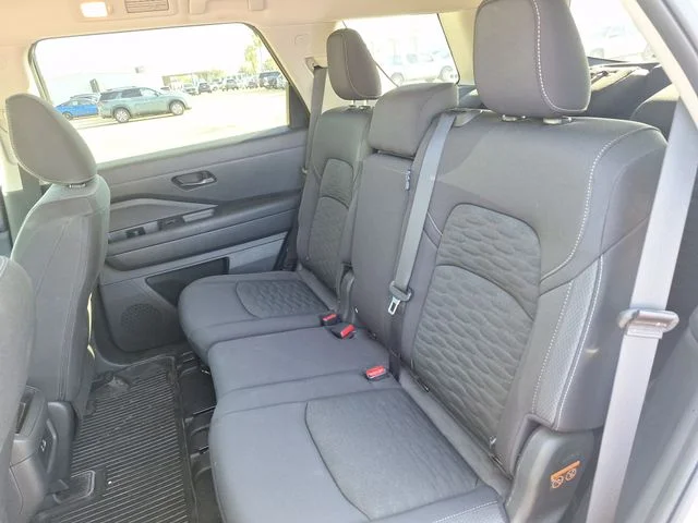 Used 2025 Silver Nissan S image 21