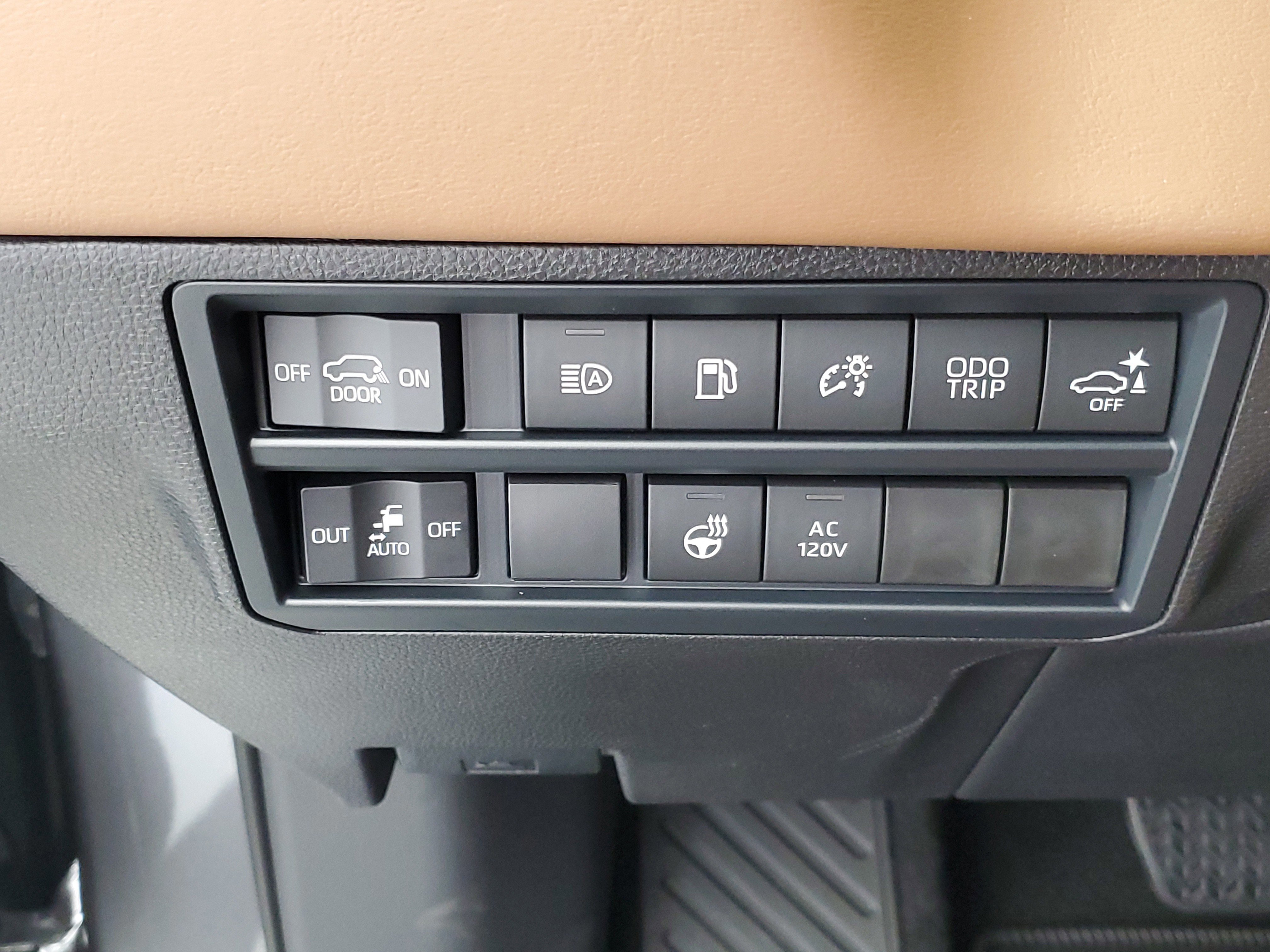 New 2026 Wind Chill Pearl <sup>1</sup> Toyota  1794 Edition image 33