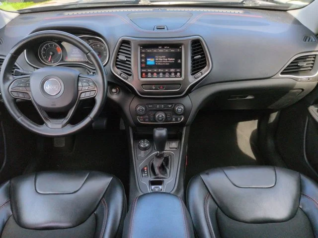 Used 2019 Granite Crystal Clearcoat Metallic Jeep Trailhawk image 15