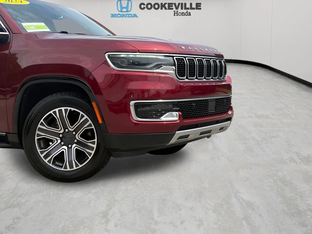 Used 2024 Velvet Jeep Series II image 2