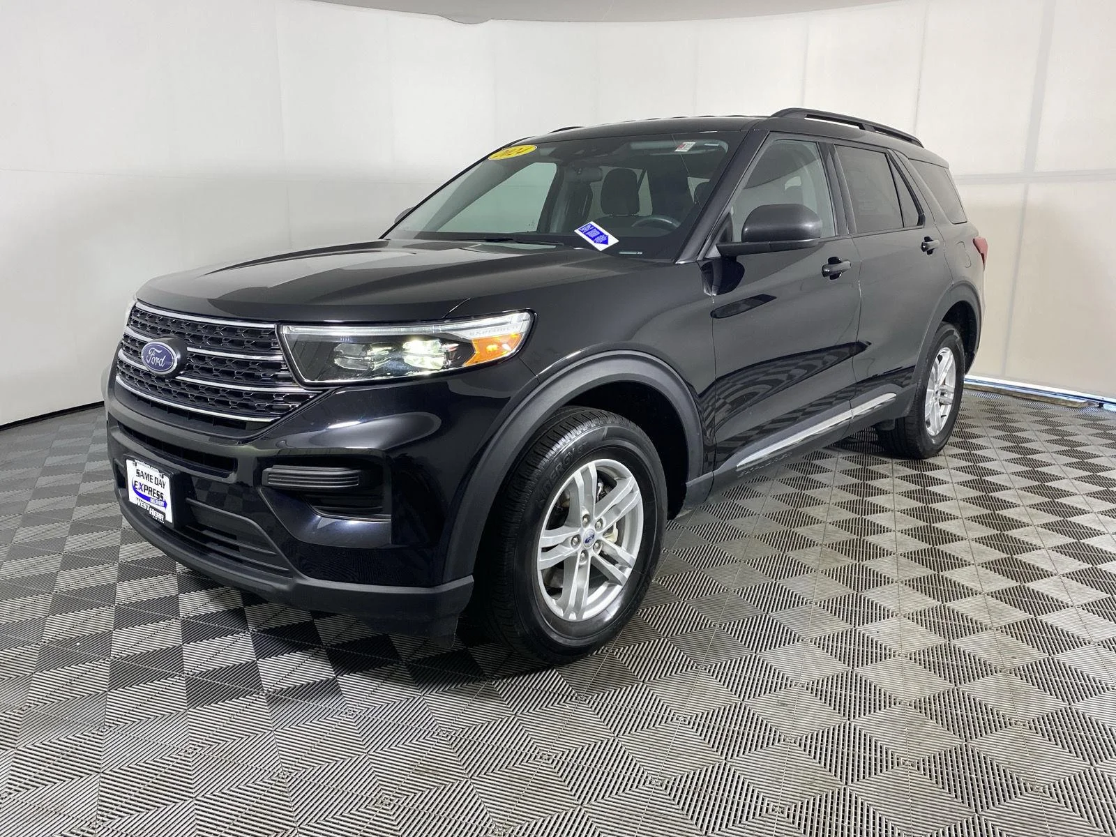 Used 2024 Agate Black Ford XLT image 20