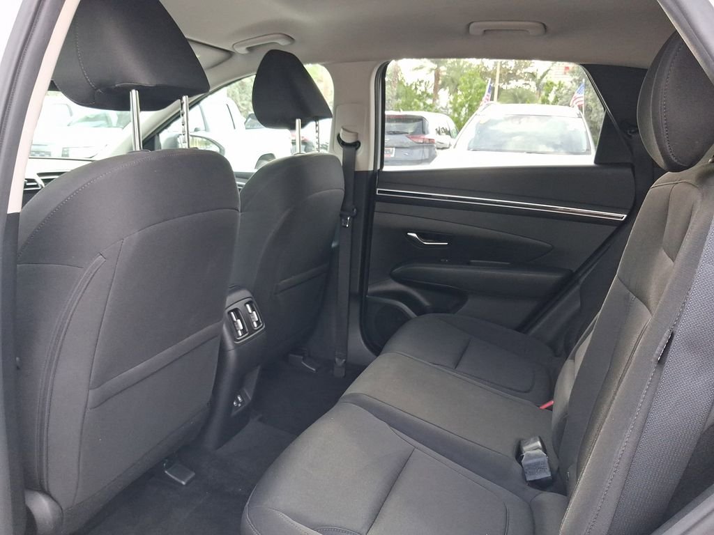 Used 2024 White Hyundai SEL image 10