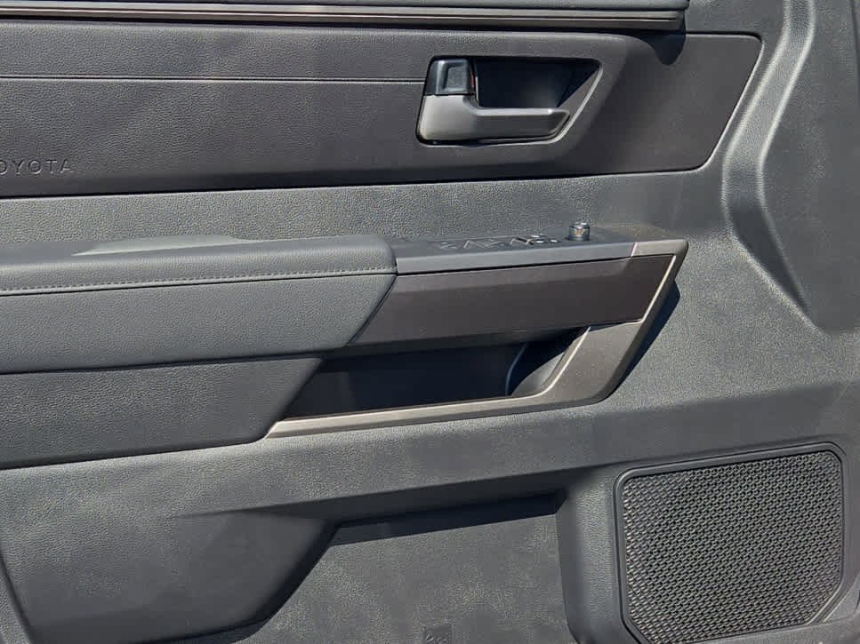 2026 Toyota Tundra SR5 - Photo 10