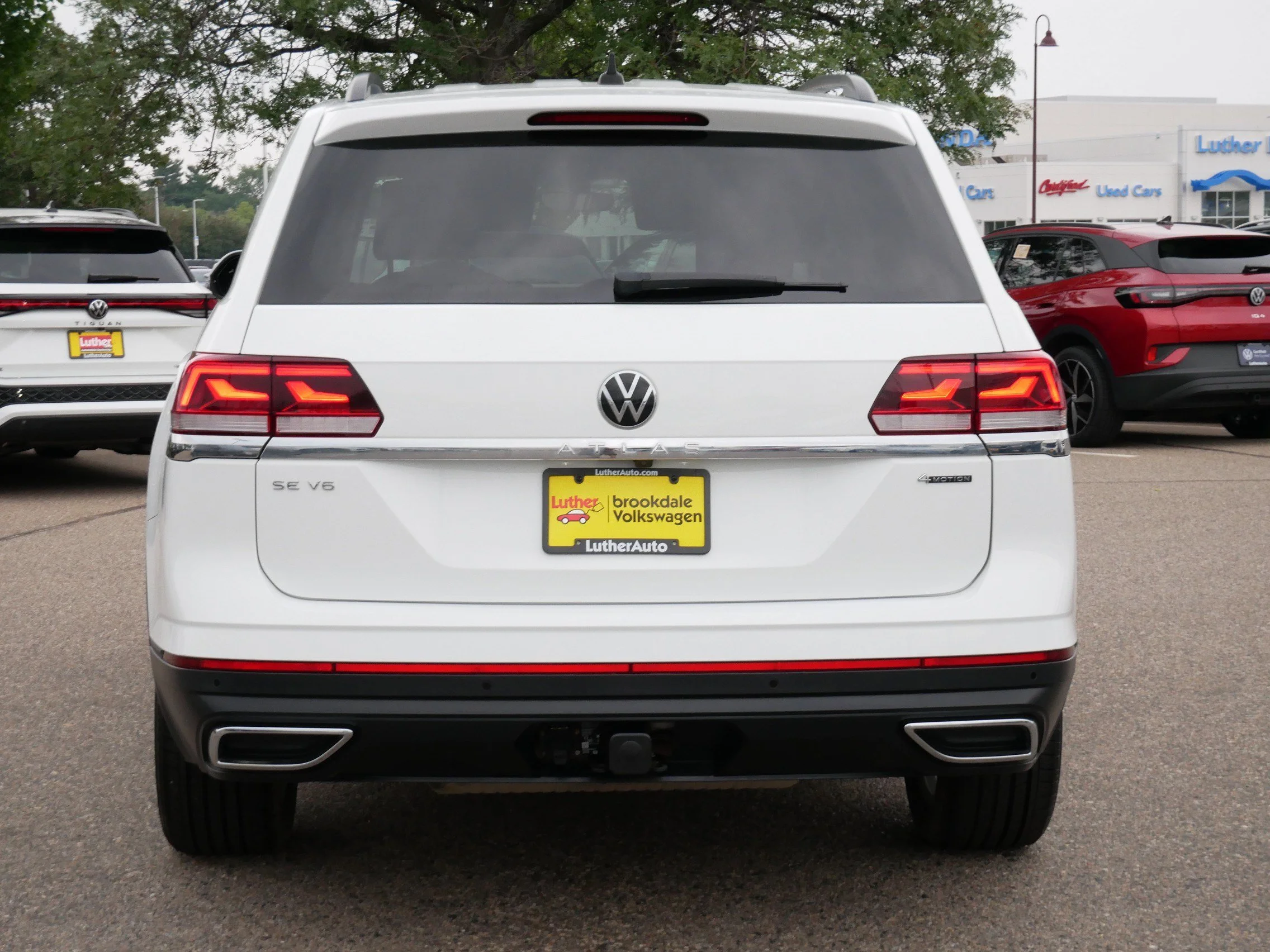 Used 2023 Pure White Volkswagen 3.6L V6 SE w/Technology image 6