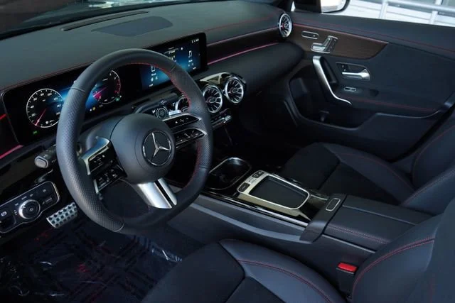 Used 2026  Mercedes-Benz CLA 250 image 25