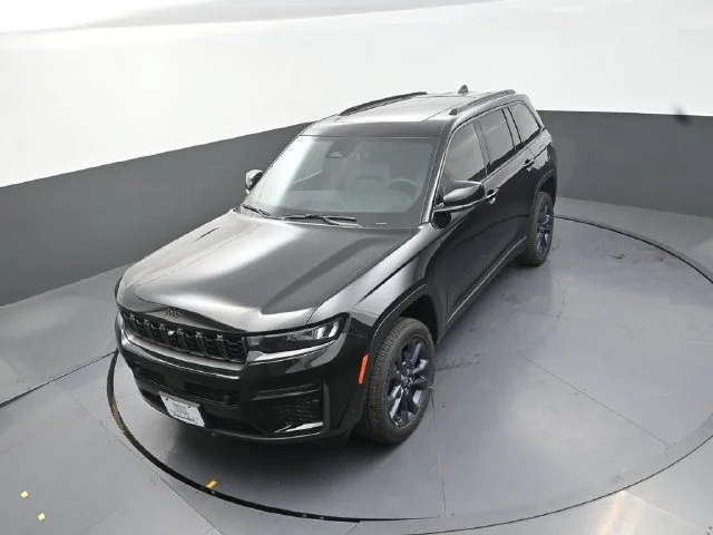 New 2026 Diamond Black Crystal Pearl-Coat Exterior Paint Jeep  image 12