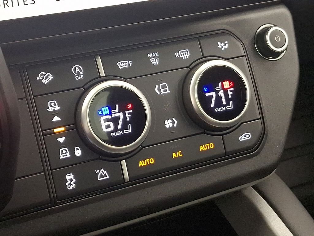 New 2026 Santorini Black Land Rover V8 image 13