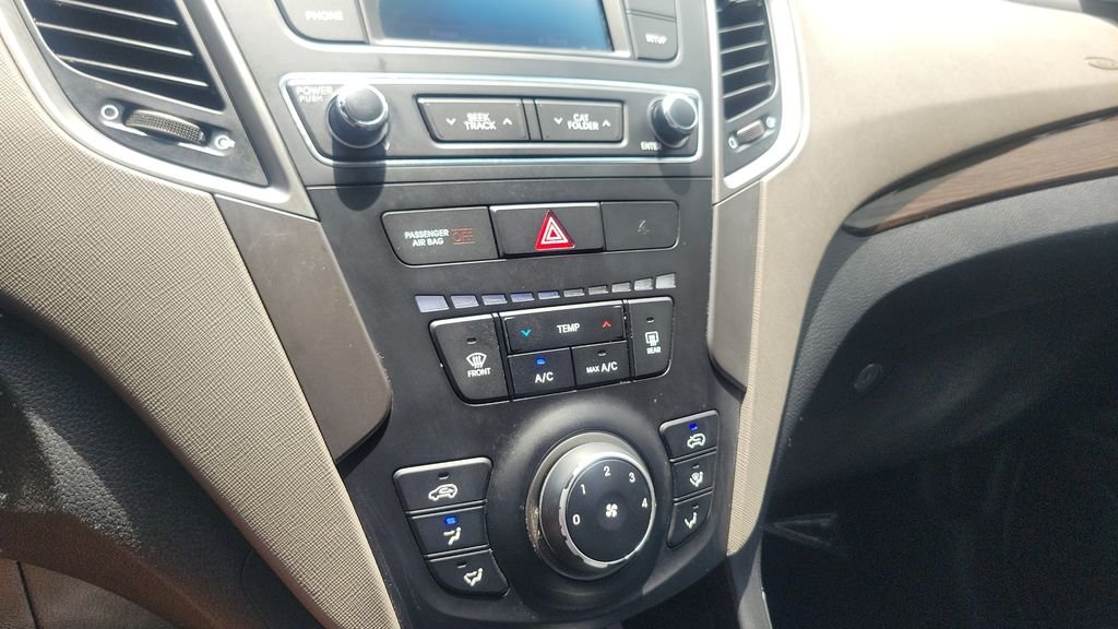 Used 2017 White Hyundai 2.4 Base image 18