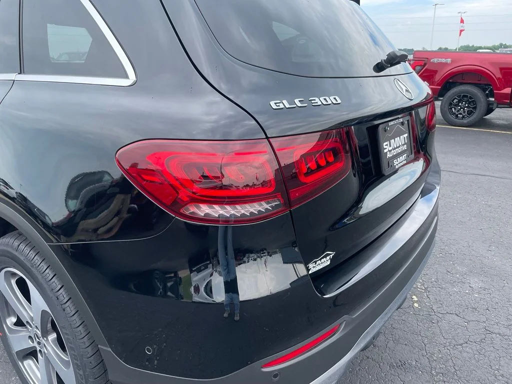 Used 2022 Black Mercedes-Benz GLC 300 image 41