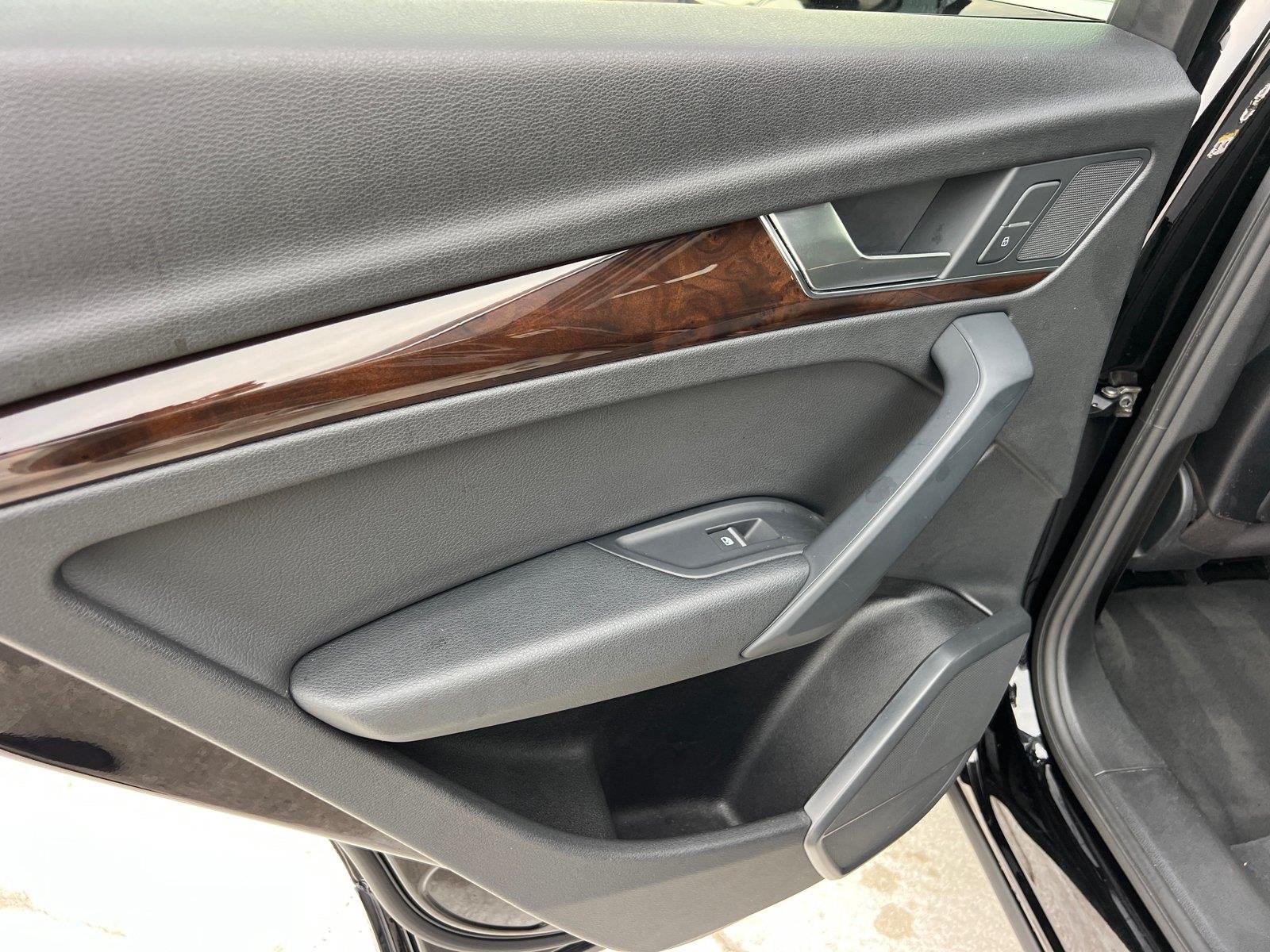 Used 2020 Brilliant Black Audi Premium image 22