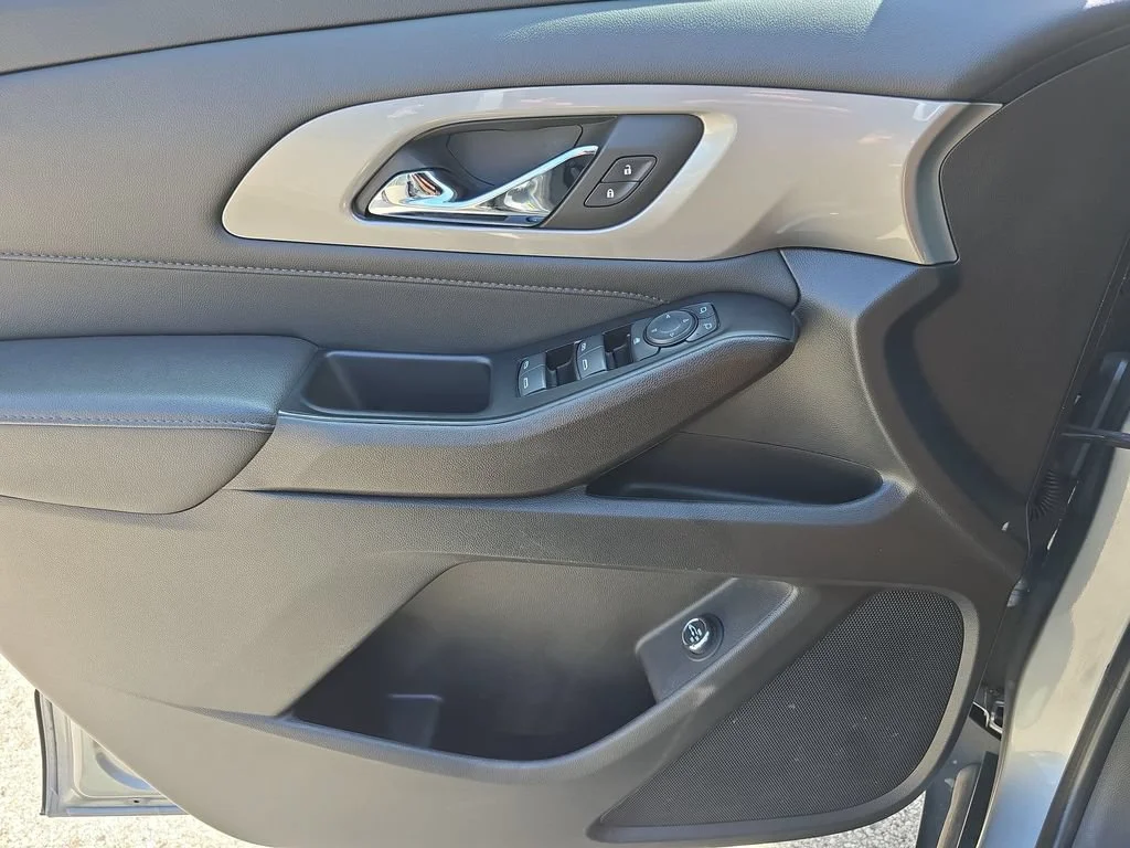2023 Chevrolet Traverse 1LT - Photo 23