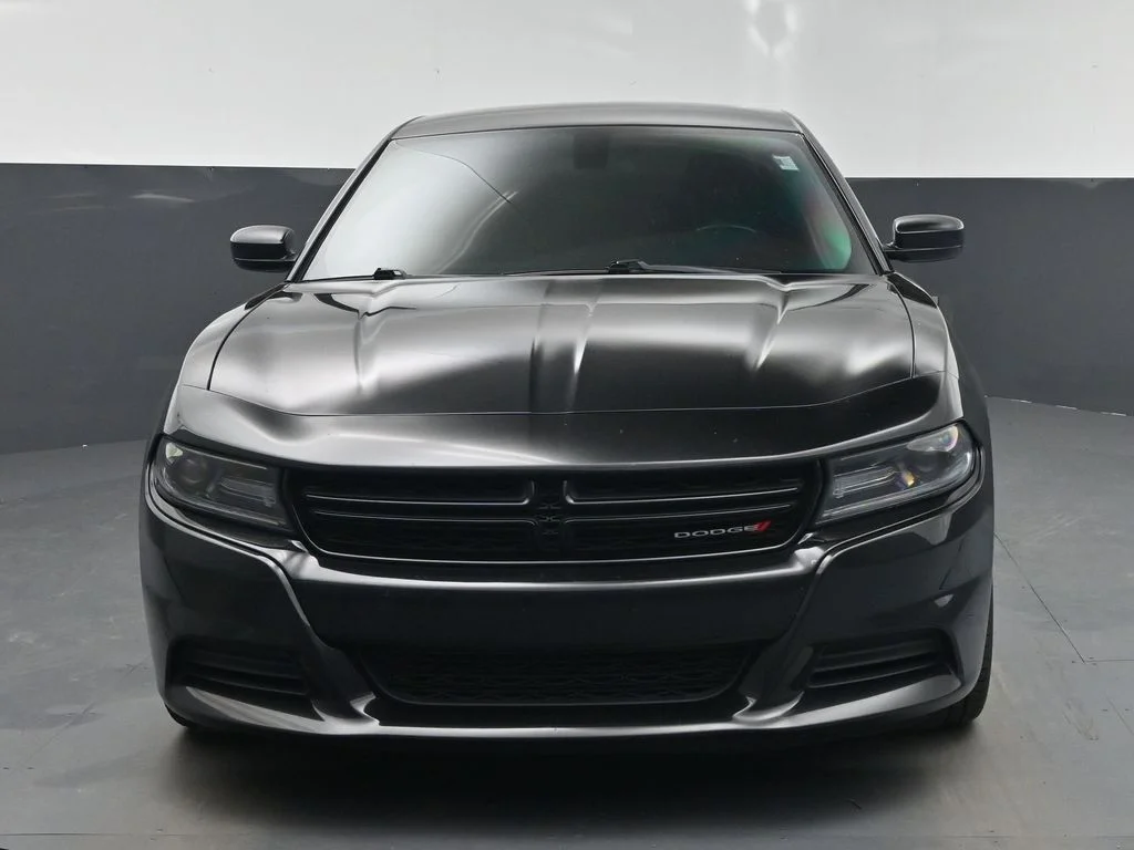 Used 2021 Black Dodge SXT image 6