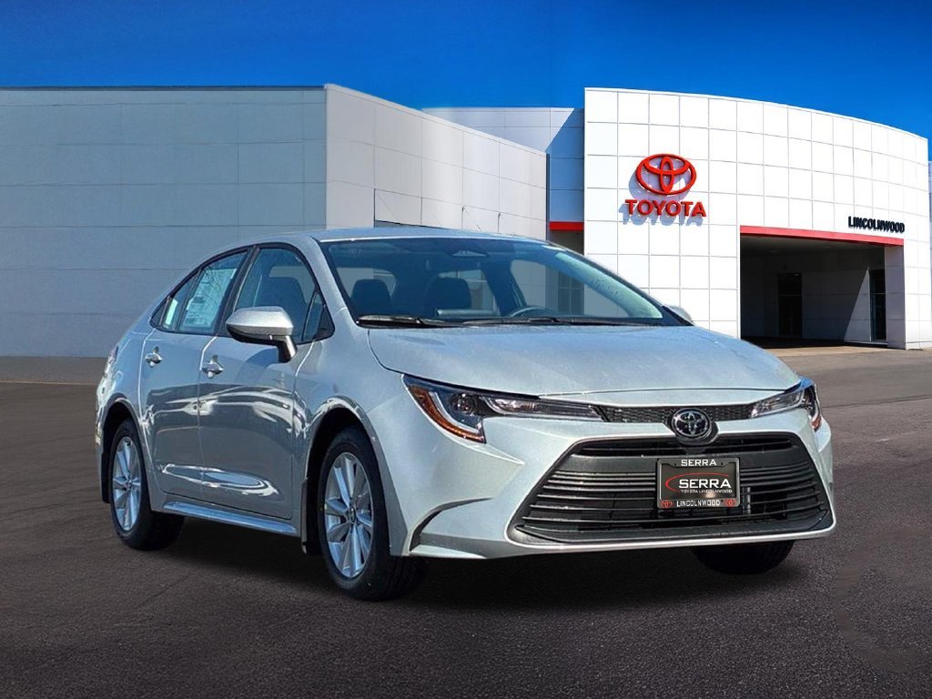 New 2027 Classic Silver Metallic Toyota LE image 7