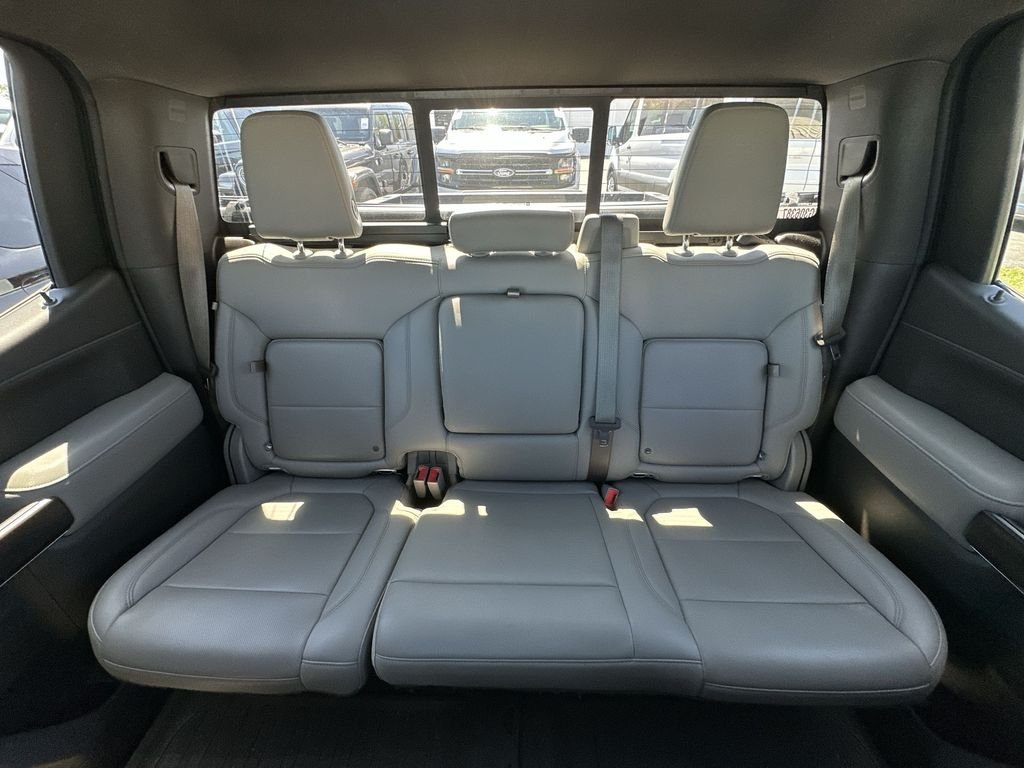 Used 2019 White GMC SLT image 15