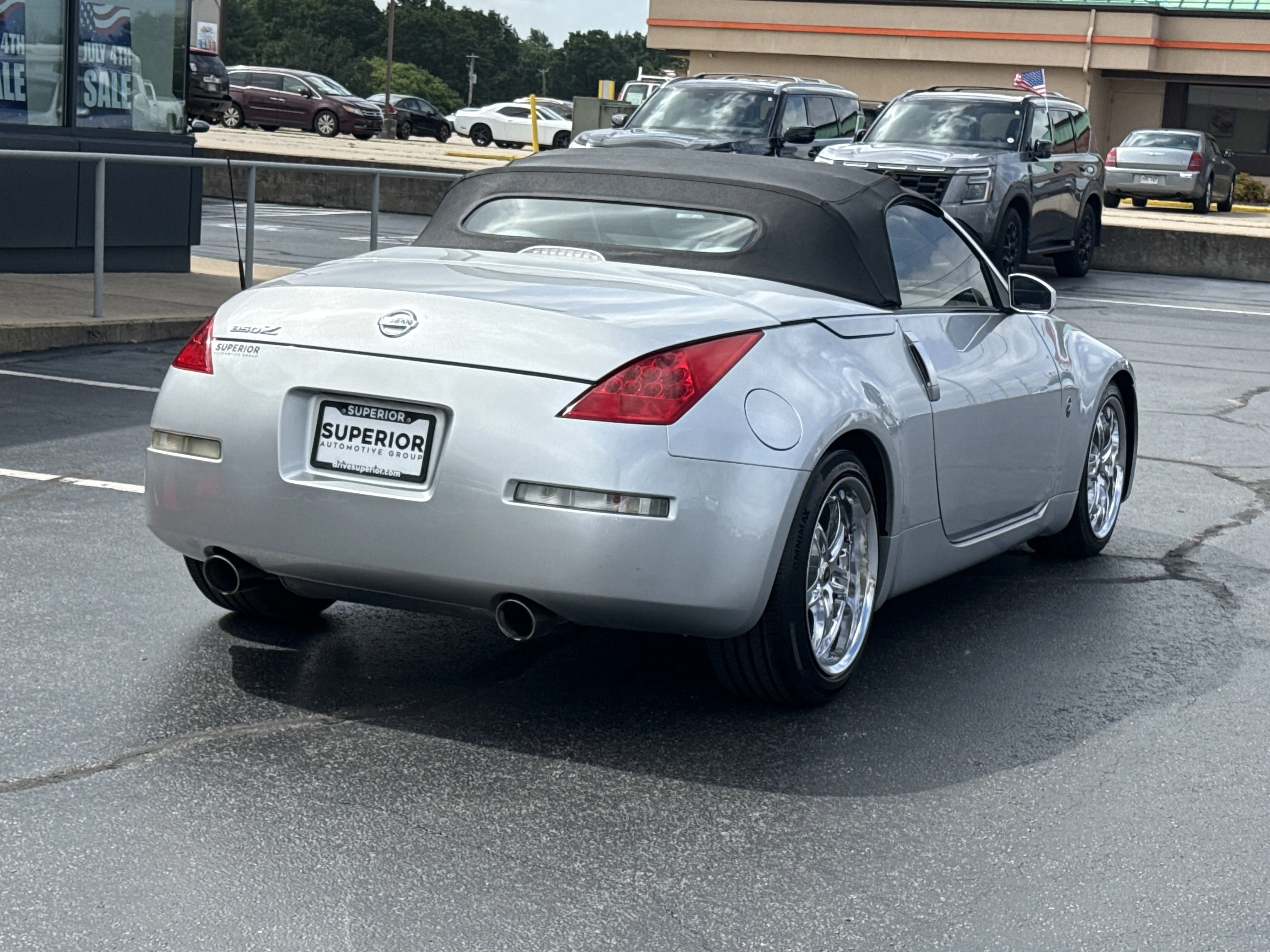 Used 2007 Carbon Silver Metallic Nissan Touring image 3