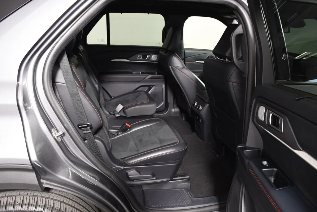 Used 2025 Carbonized Gray Metallic Ford ST image 11