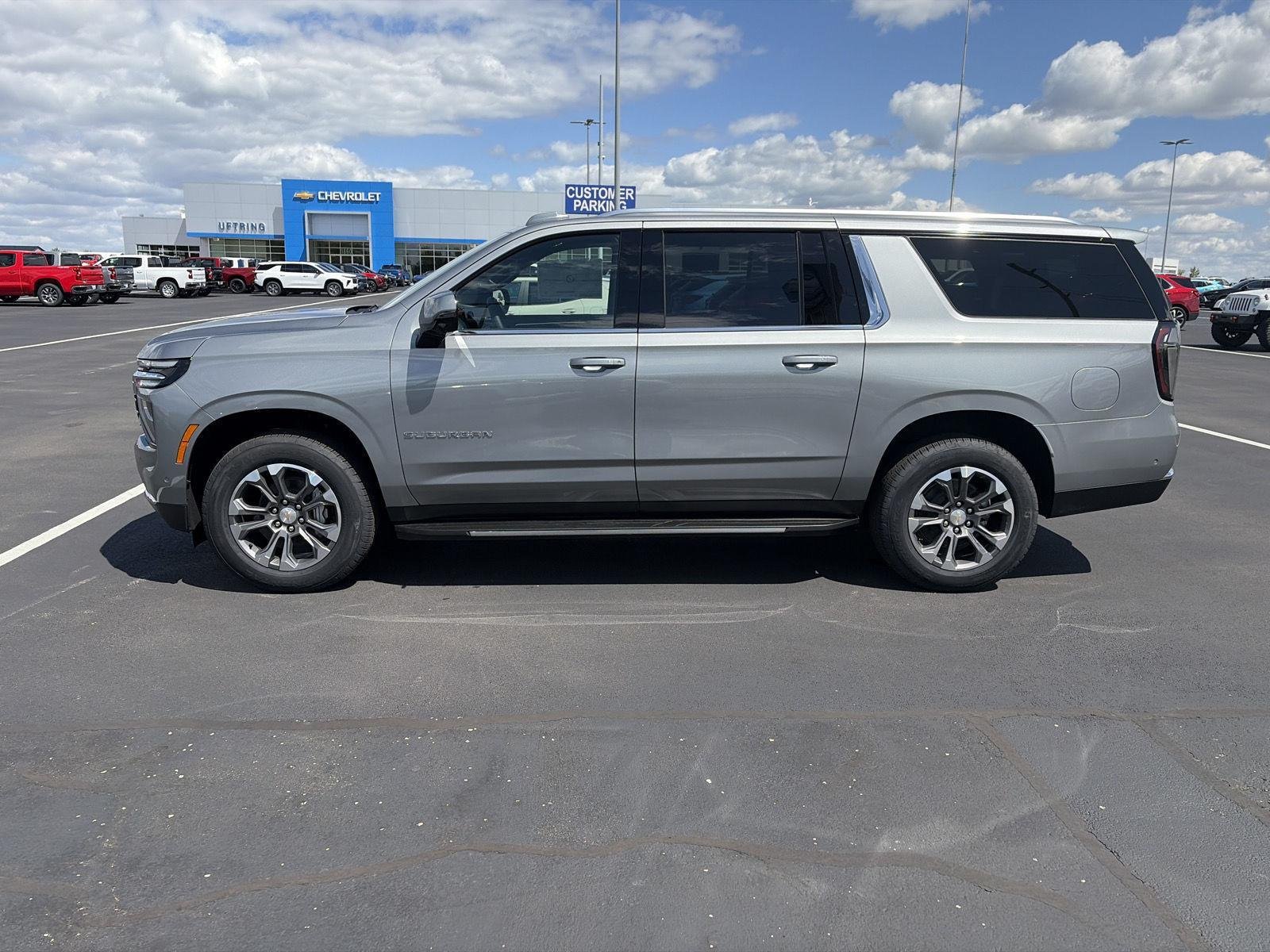 2026 Chevrolet Suburban LT - Photo 11