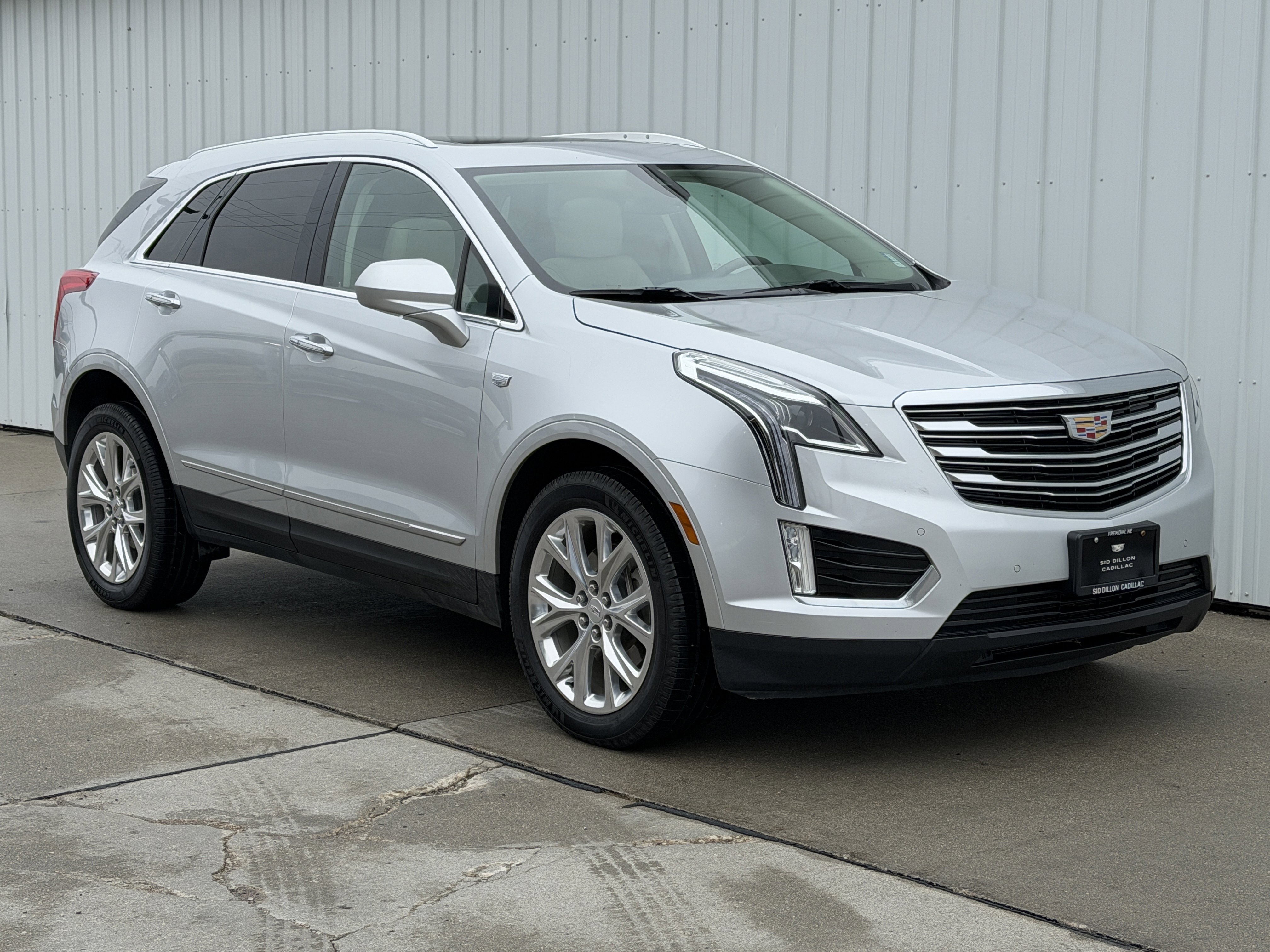 Used 2018 Cadillac XT5 Premium Luxury with VIN 1GYKNFRS0JZ118557 for sale in Fremont, NE
