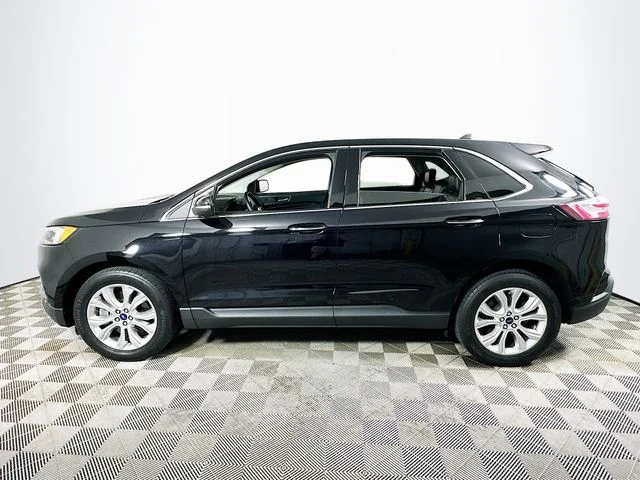 Certified Pre-Owned 2022 Ford Edge Titanium