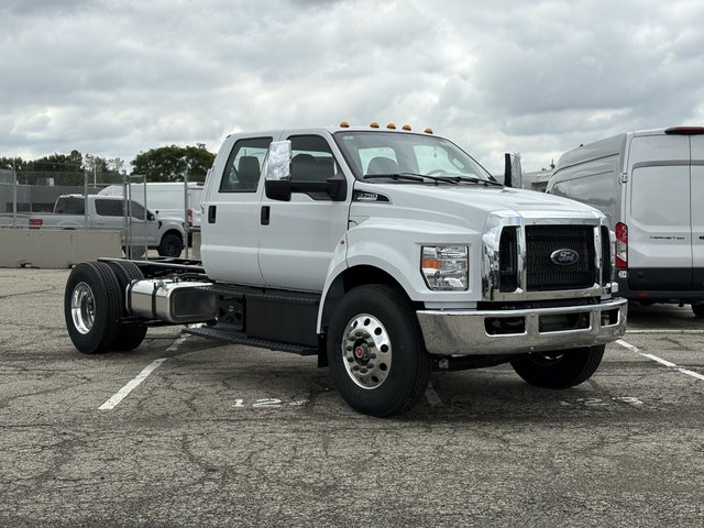 2027 Ford F-650-750 Base