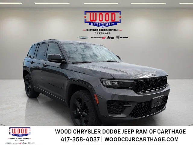 Used 2022 Baltic Gray Metallic Clearcoat Jeep Altitude image 1