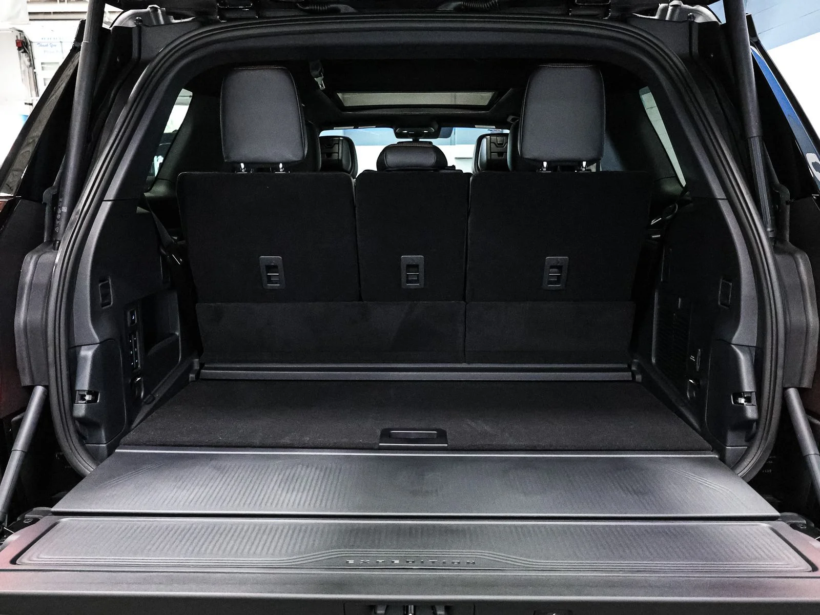 New 2026 Agate Black Metallic Ford Tremor® image 17