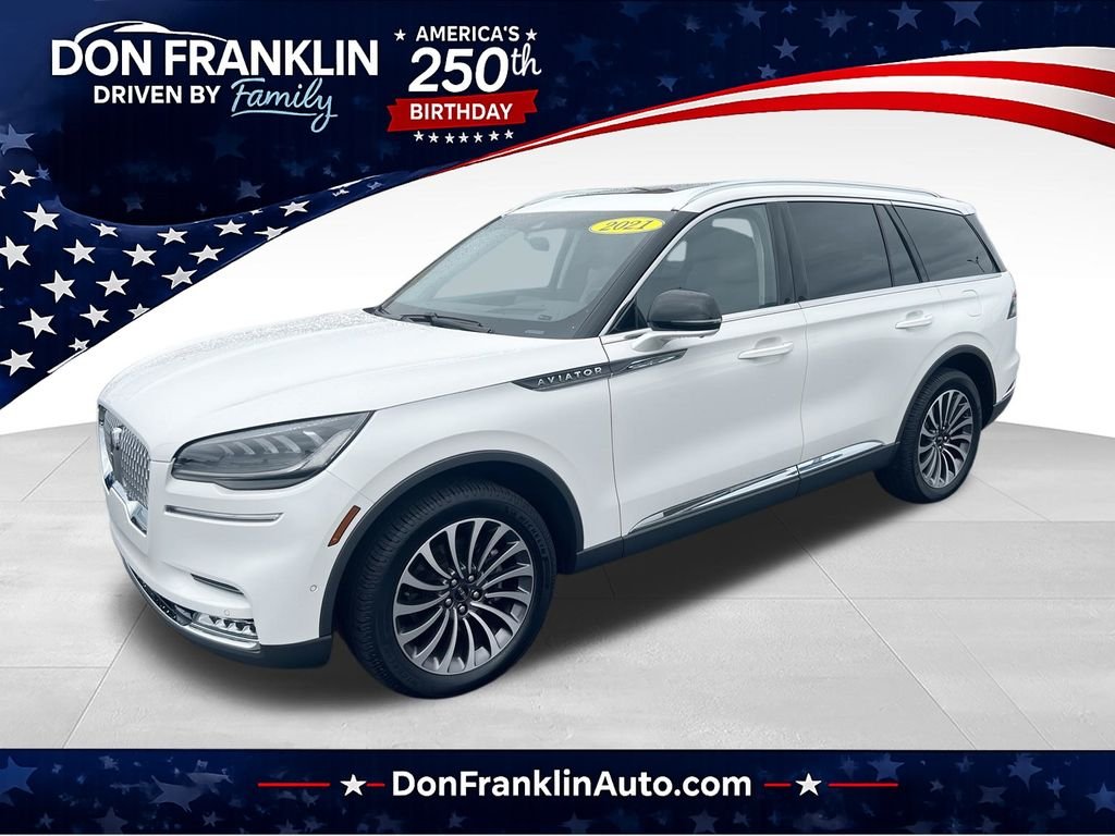 Used 2021 White Lincoln Reserve image 1